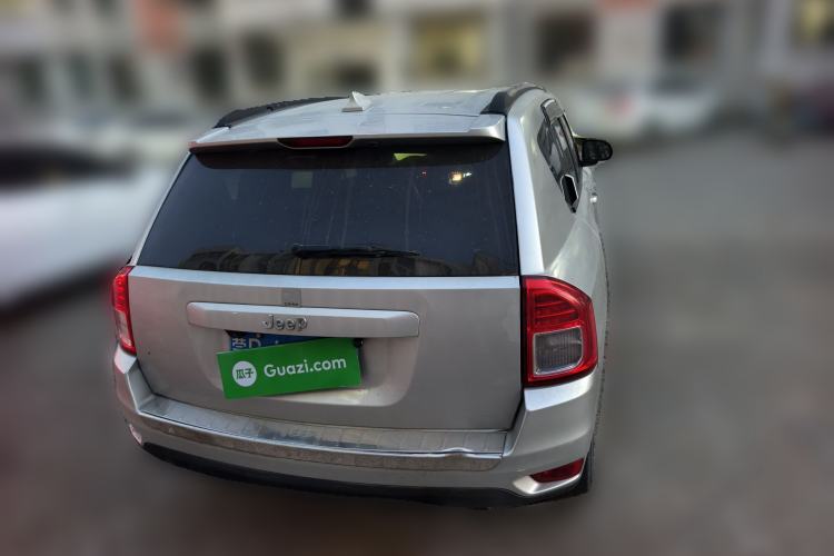 Used Jeep Compass 2011 2.4L four-wheel drive luxury version