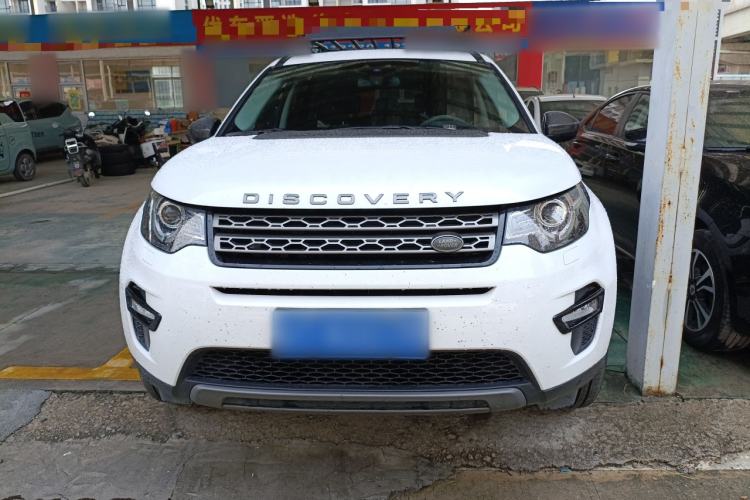 Used Land Rover Discovery Sport 2019 240 PS SE Version China VI Standard Front