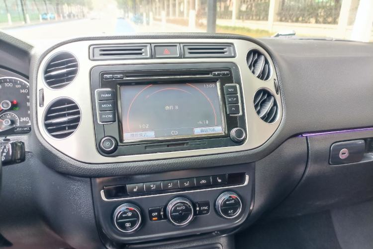 Used Volkswagen Tiguan 2015 1.8TSI Automatic All-Wheel-Drive Luxury Model
