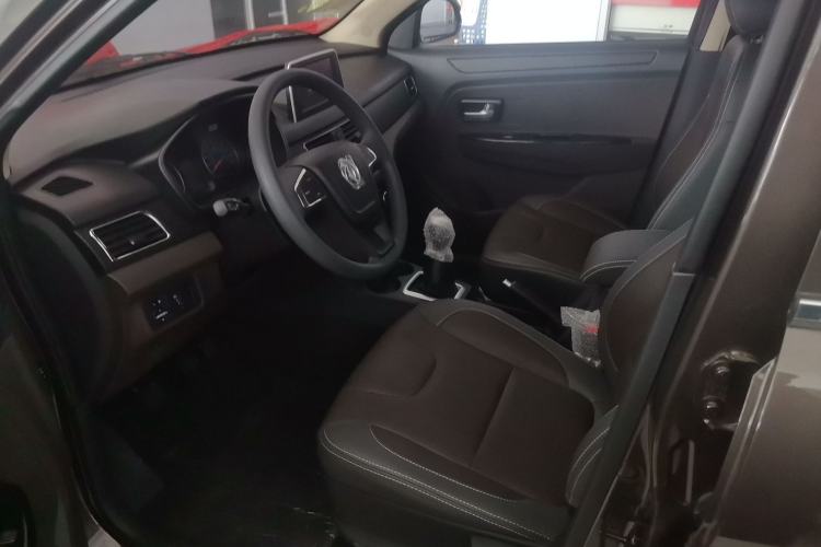 Used Dongfeng Fengon 330 2023 1.5L 330S Manual Comfort Version China VI Standard
