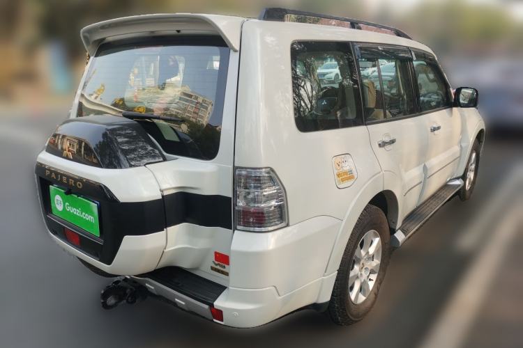 Used Mitsubishi Pajero 2020 3.0L Automatic Standard Edition
