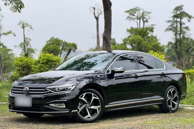 Used Volkswagen Magotan 2023 2 Million Units Limited Edition 280TSI DSG Leading Version