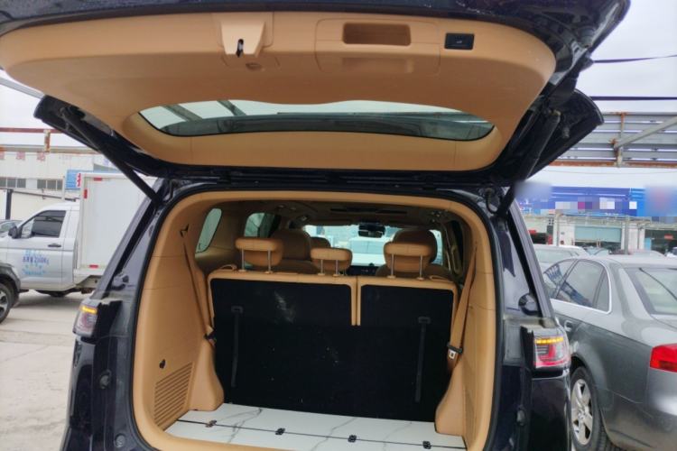 Used VOYAH Dream 2022 Low-Carbon Edition Dream+ Smart Enjoyment Package Trunk