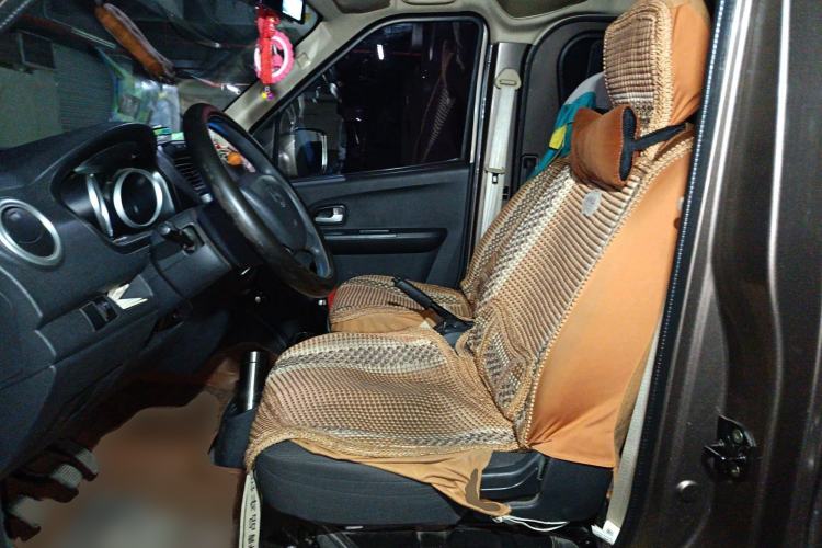 Used CHANGAN KAICHENG Ruixing M60 2020 1.6L Standard Version China VI 6-Seater CNG DAM16KRC