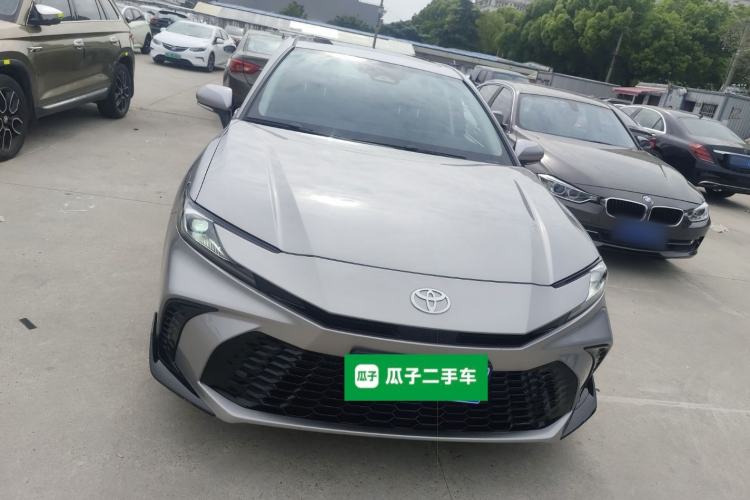 Used Toyota Camry 2026 Model Dual-Engine 2.0HSE Sport Lite Edition Front