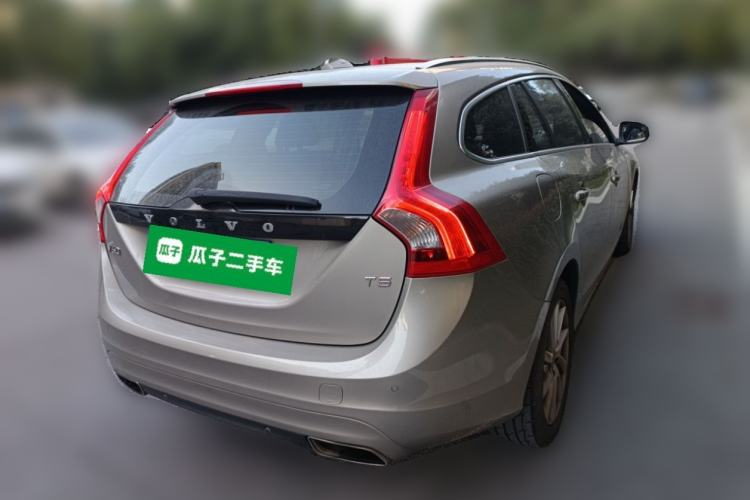 Used Volvo V60 2015 T5 Zhiyi Edition