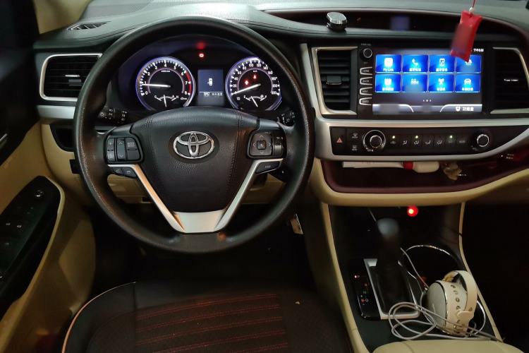 Used Toyota Highlander 2015 2.0T Four-Wheel Drive Elite Edition 7-Seater
