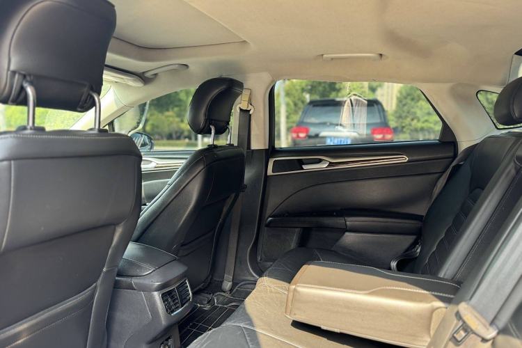 Used Ford Mondeo 2013 2.0L GTDi 200 Fashion Edition