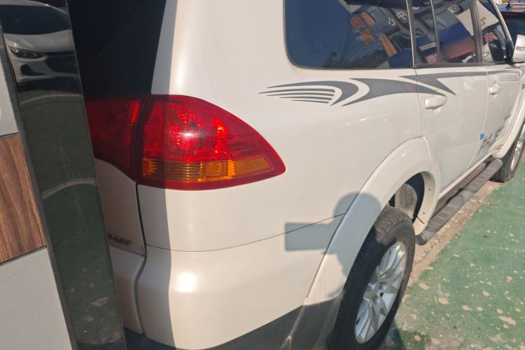 Used Mitsubishi Pajero Sport 2013 2.4L Manual Two-Wheel Drive Comfort Edition