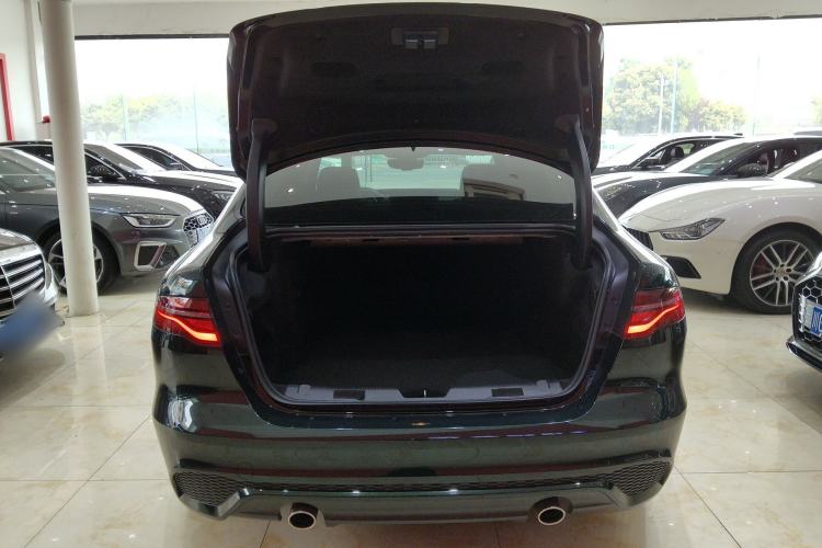 Used Jaguar XEL 2024 2.0T 250 PS R-DYNAMIC S Ebony Black Sport Edition
