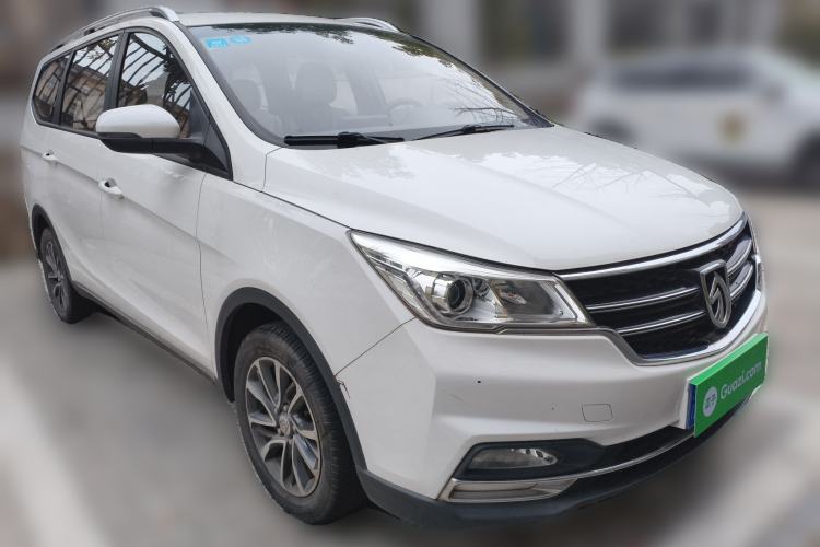 Used Baojun 730 2017 1.5T Manual Fashion Version 7 Seats China V Emission Standard