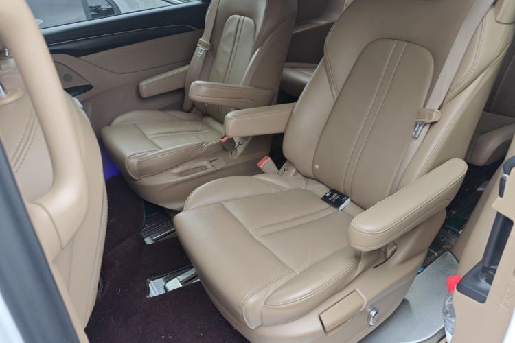 Used Buick GL8 2021 ES Land Cruiser 653T Luxury Edition Left Rear Seat