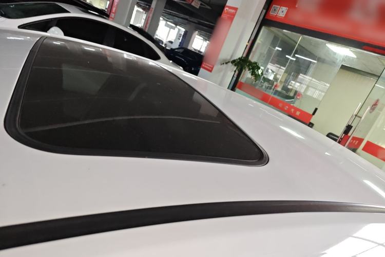 Used Geely Auto Emgrand 2016 Sedan 1.5L CVT Upward Version Roof