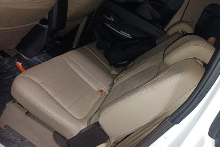 Used Wuling Hongguang 2019 1.5L S Comfort Edition China VI LAR Left Rear Seat