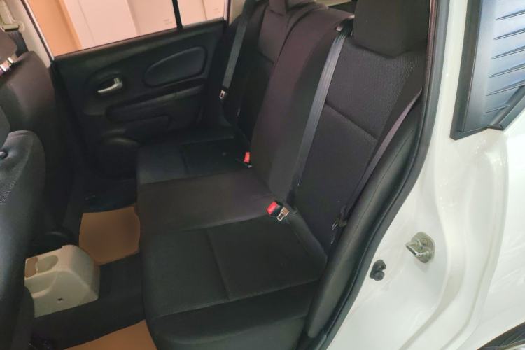 Used Venucia R50 2015 1.6L Manual Fashion Edition Left Rear Seat