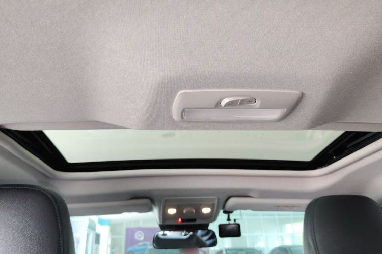 Used Renault Clio 2019 TCe270 Automatic Trendy Model
