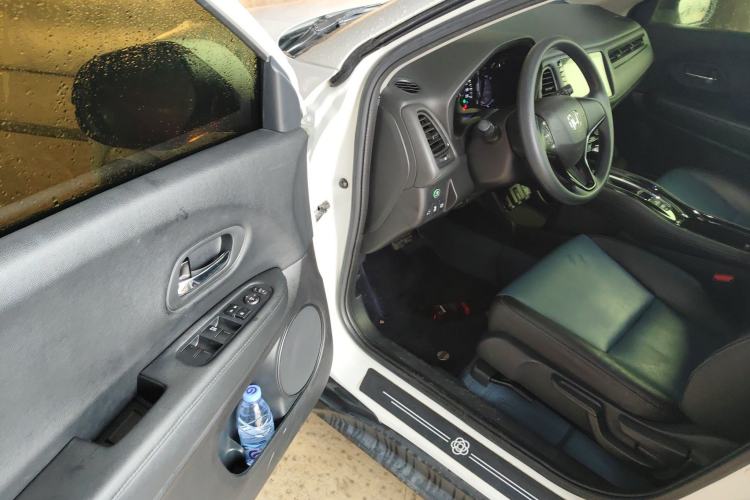 Used Honda Vezel 2020 1.5L CVT Pioneer Edition
