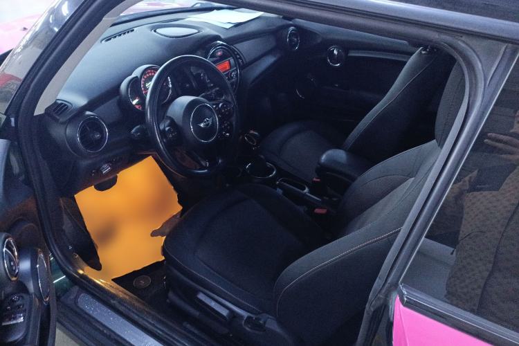 Used MINI 2016 1.2T ONE Pioneer Edition Left Front Seat