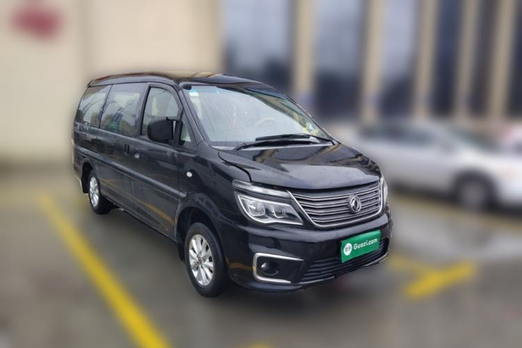 Used FORTHING Lingzhi 2018 M5L 1.6L 7-Seater Luxury Model Front Right 45 Deg