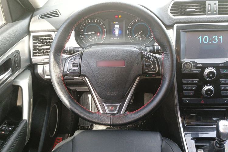 Used Haval H2 2014 1.5T Manual Two-Wheel Drive Urban Edition
