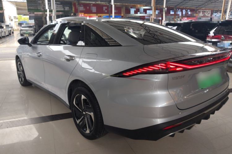 Used Geely Galaxy L6 2025 EM-i 140km Starship Edition
