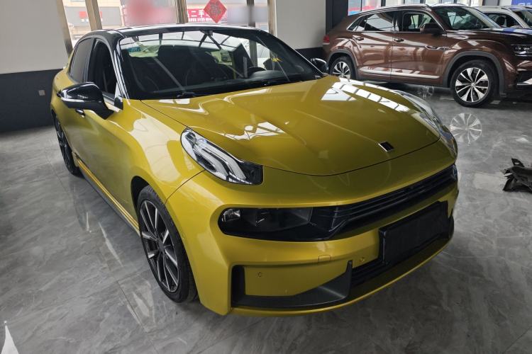 Used Lynk & Co 03 2020 03+ 2.0TD Automatic Wind-Chasing Edition Front Right 45 Deg