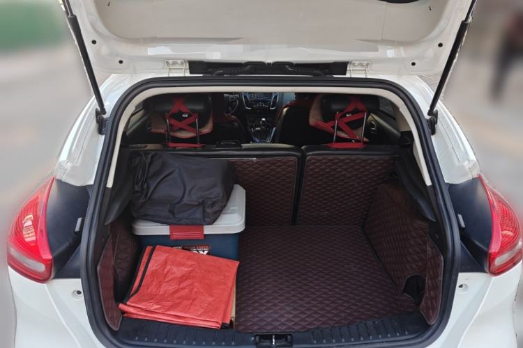 Used Ford Focus 2015 Hatchback 1.6L Automatic Fashion Edition