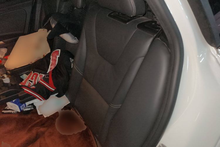 Used Volvo V60 2015 T5 Zhiyi Personalized Sport Edition Left Rear Seat