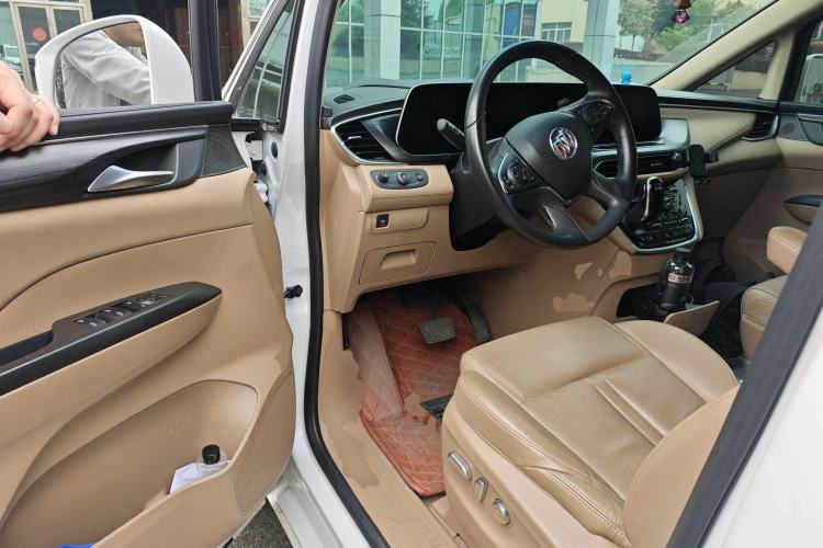 Used Buick GL8 2021 ES Landtrek 653T Luxury Model Driver Seat