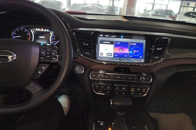 Used GAC Trumpchi GS8 2017 320T Two-Wheel Drive Luxury Smart Connectivity Version (7 Seats)