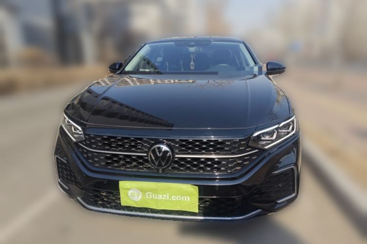 Used Volkswagen Passat 2022 330TSI Starry Luxury Edition