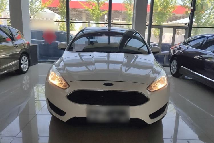 Used Ford Focus 2018 Hatchback Classic 1.6L Automatic Comfort Plus SmartDrive Edition

