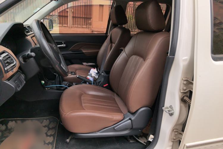 Used Great Wall Wingle 6 2017 2.4L Gasoline Two-Wheel Drive Elite Version 4G69 Left Front Seat