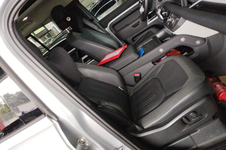 Used Land Rover Defender 
