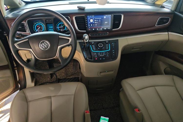 Used Buick GL8 2015 2.4L Luxury Business Premium Edition
