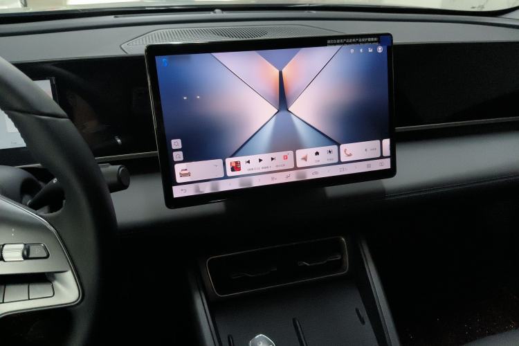 Used BYD Qin L 2025 DM-i Smart Drive 80KM Leading Model
