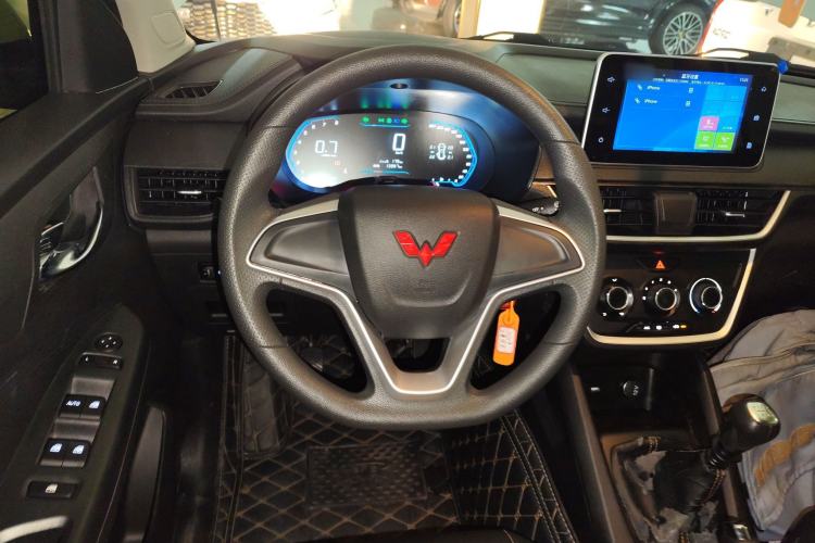 Used Wuling Hongguang S3 2019 1.5L Manual Comfort Model China VI Standard
