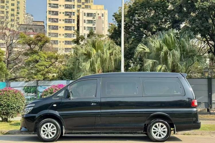 Used FORTHING Lingzhi 2020 M5L 1.6L Luxury 7-Seater