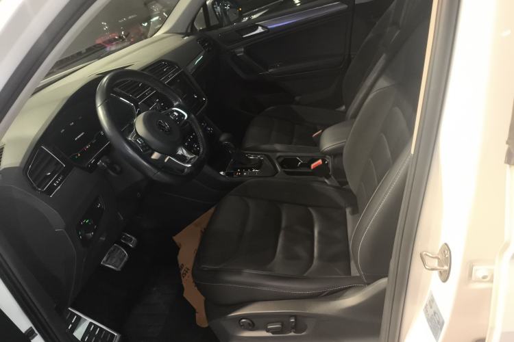 Used Volkswagen Tiguan L 2021 330TSI Automatic Two-Wheel Drive R-Line Enhanced Edition
