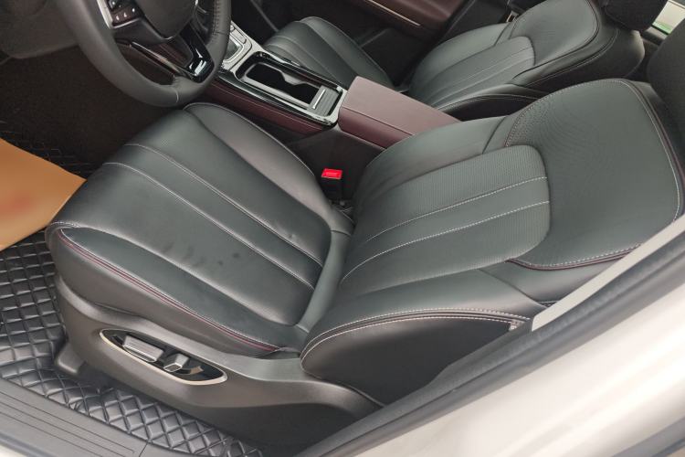 Used GAC Trumpchi M6 2023 PRO 270T DCT Luxury Edition
