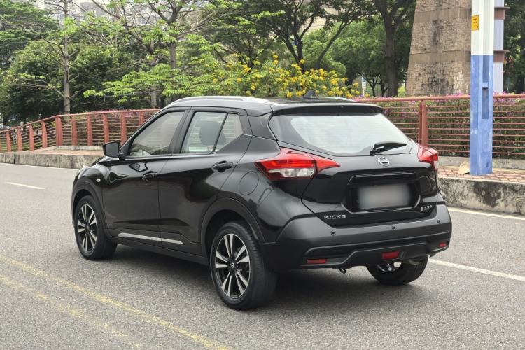 Used Nissan Kicks 2020 1.5L XL CVT Cool Enjoyment Edition Exterior 7