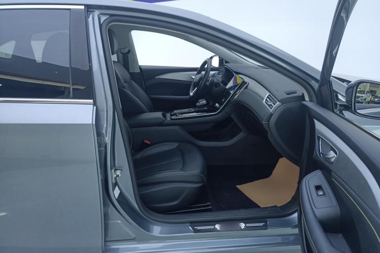 Used Roewe i6 MAX 2020 300TGI Automatic "Swell Cool Smart Drive" Edition
