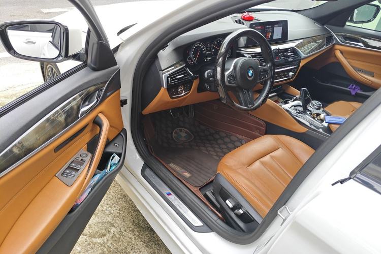 Used BMW 5 Series 2018 530Li Leading Model M Sport Package