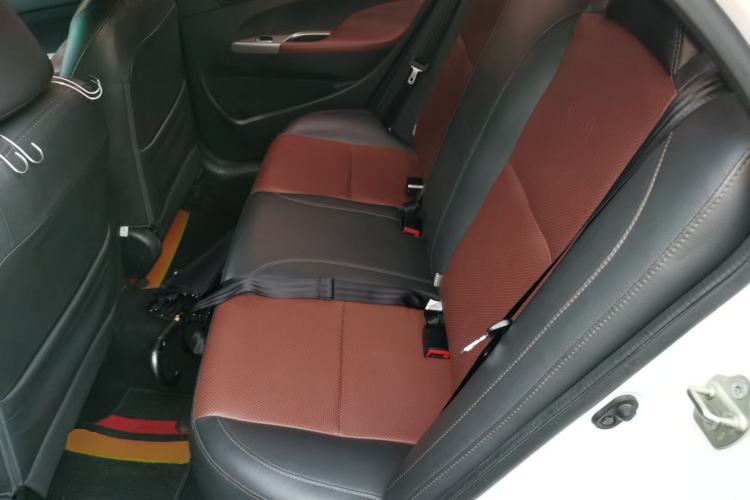 Used BYD F3 2015 Energy-Saving Edition 1.5L Manual Luxury Model Left Rear Seat