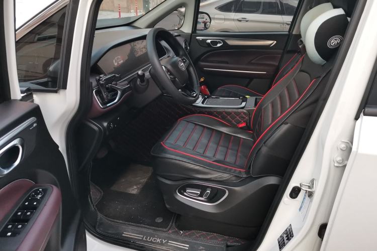 Used GAC Trumpchi M6 2023 PRO 270T DCT Luxury Edition Interior 3