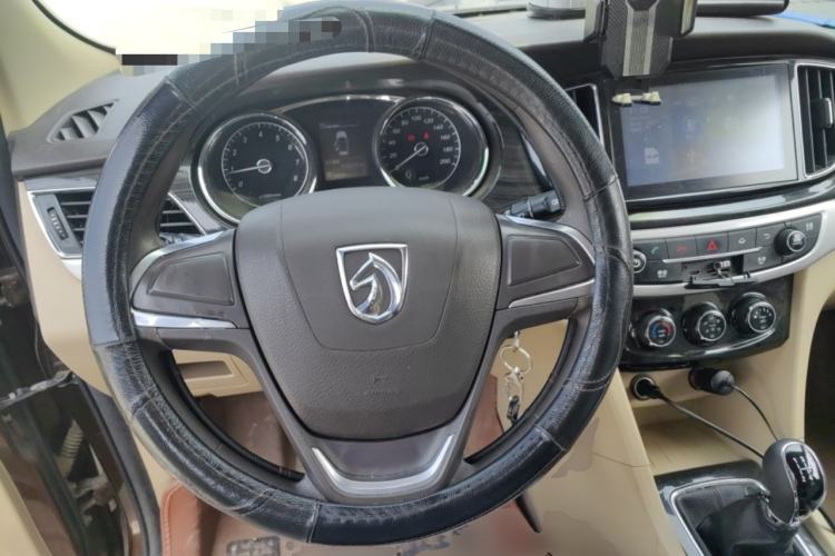 Used Baojun 730 2016 1.5L Manual Comfort Version 7 Seats China V Emission Standard Steering Wheel