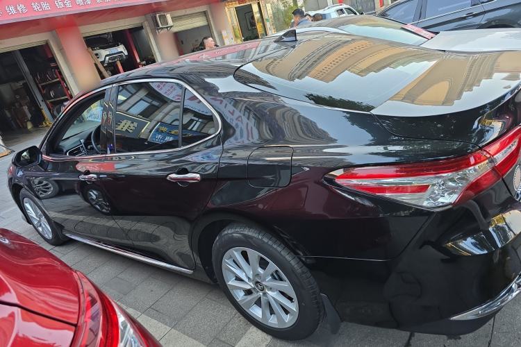 Used Toyota Camry 2023 2.0G Luxury Edition
