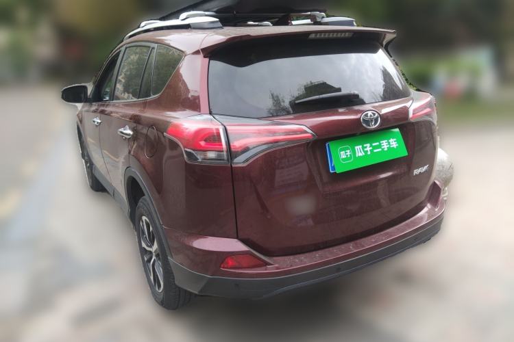 Used Toyota RAV4 2016 2.0L CVT Two-Wheel Drive Fashion Edition China V Standard