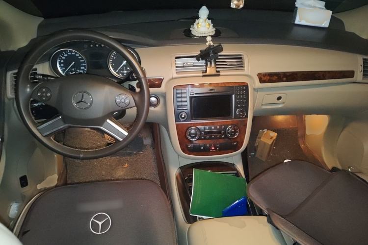 Used Mercedes-Benz R-Class 2011 R 350 L 4MATIC
