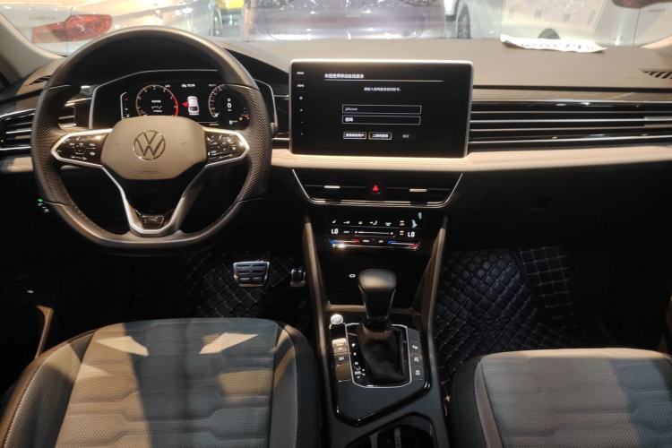 Used Volkswagen Tiguan X 2022 330TSI Two-Wheel-Drive Flagship Edition Audio And AC Panel